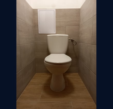 Rekonstrukce panelákového záchoda | hodinový manžel | Mladá Boleslav